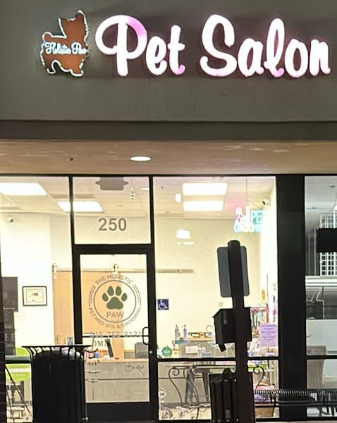 The Holistic Paw Pet Salon and Med-Spa image 1