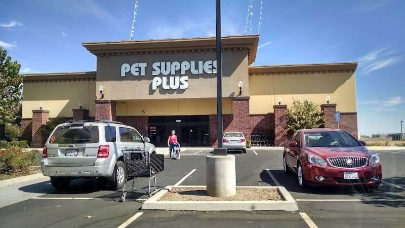 Pet Supplies Plus Woodland image 1