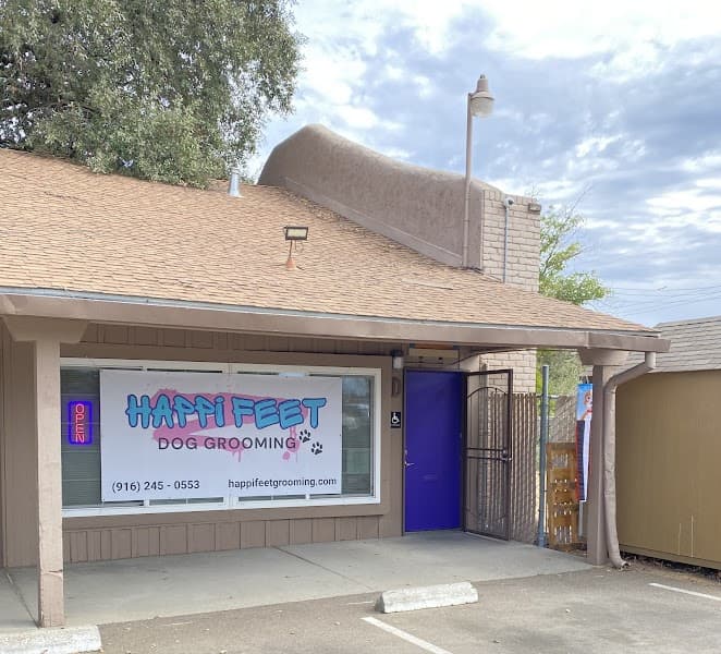 Happi Feet Dog Grooming image 1