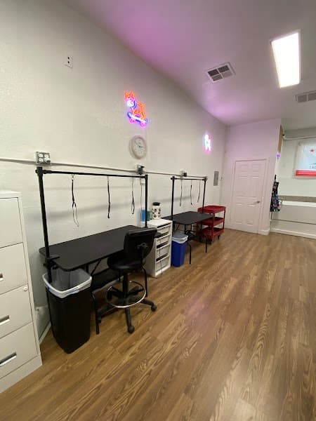 Happi Feet Dog Grooming image 3