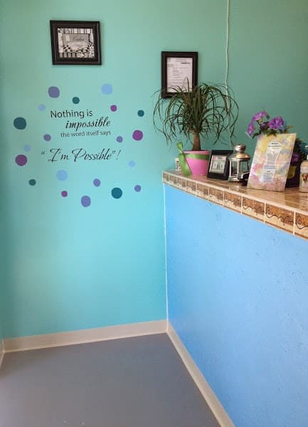 Wagging Tailz Pet Spa & Lounge image 1